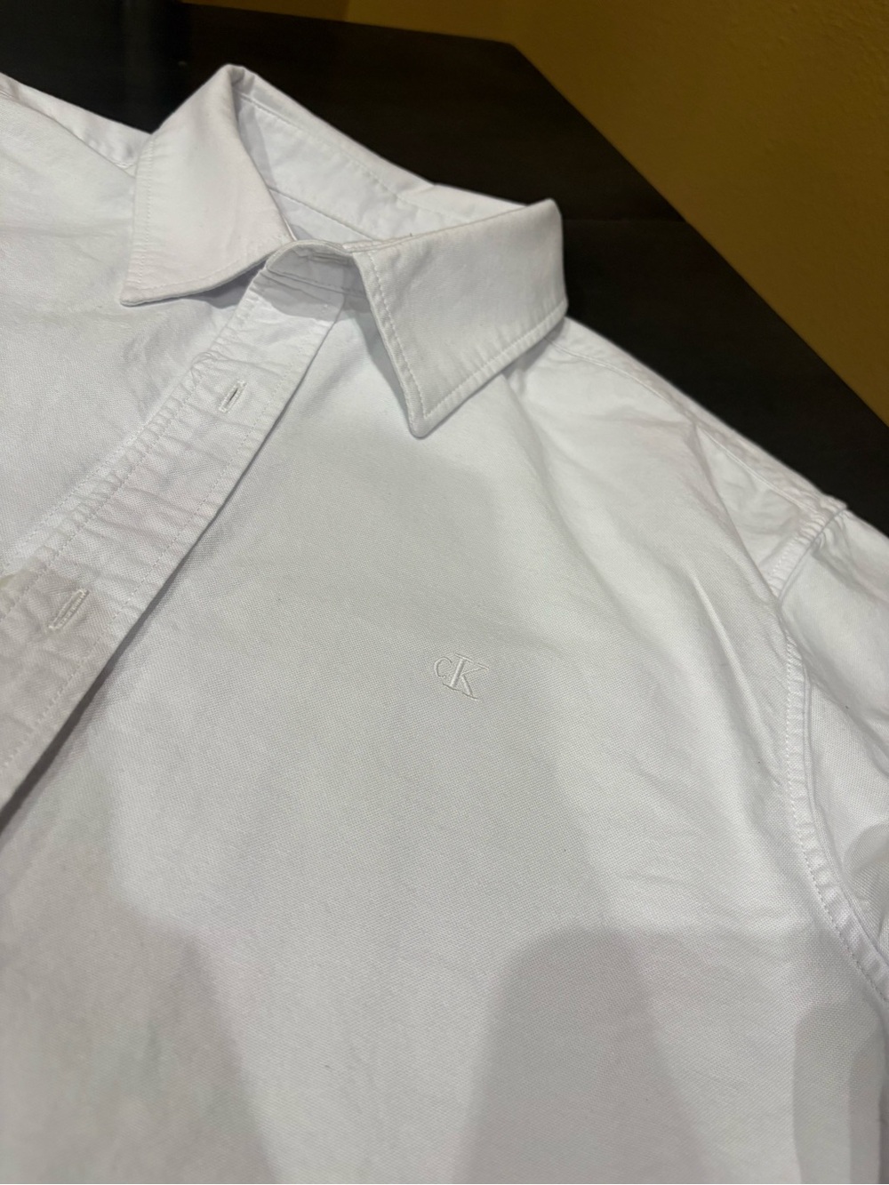 CK - White Classic Fit Men's Button-Down Shirt